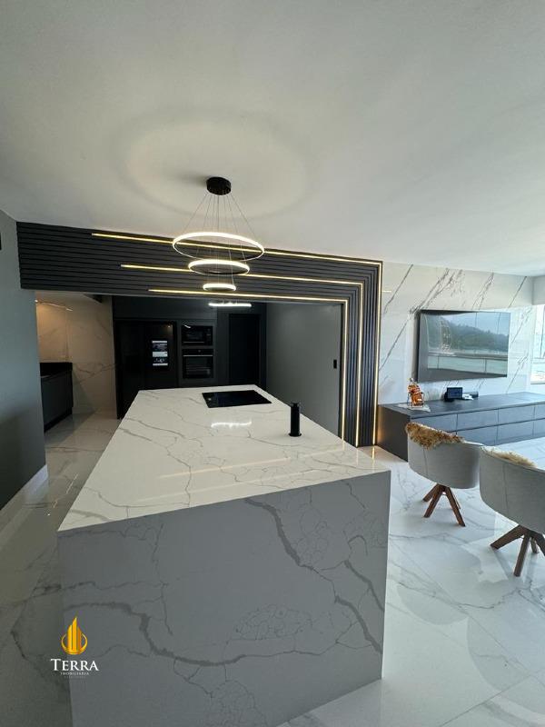 Edifício Lady Apartamento com 4 quartos, Centro: