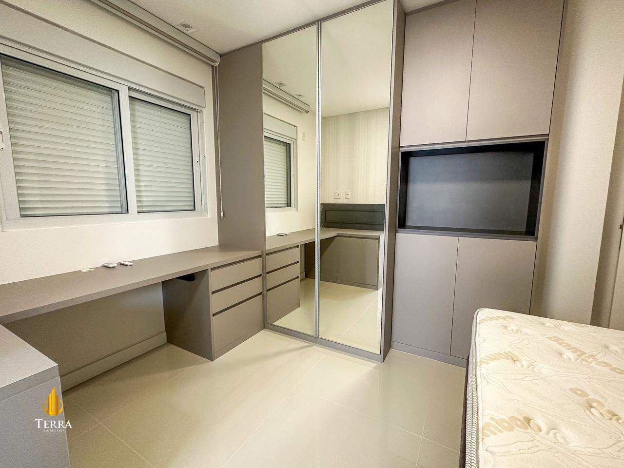 Portinax Residence Apartamento com 3 quartos, Centro: 