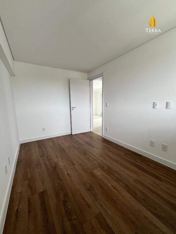Duo Praia Brava Apartamento com 2 quartos, Praia Brava: 