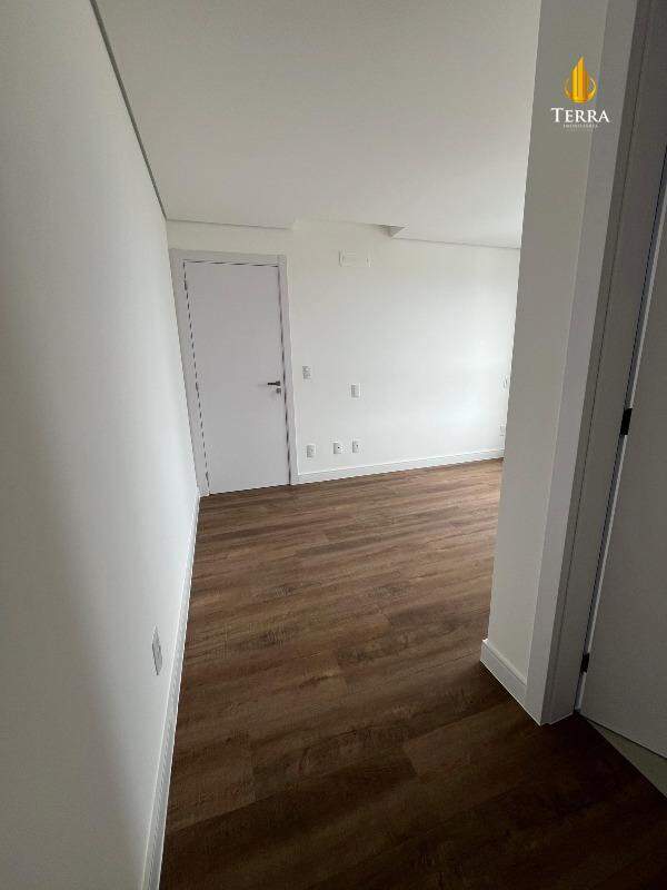 Duo Praia Brava Apartamento com 2 quartos, Praia Brava: 