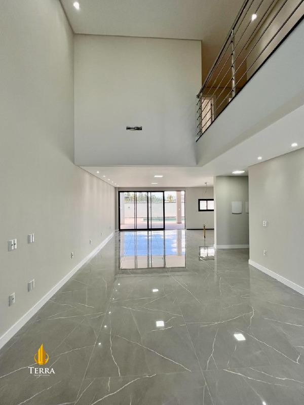 Condomínio Caledônia Private Village Casa em Condomínio com 4 quartos, Santa Regina: