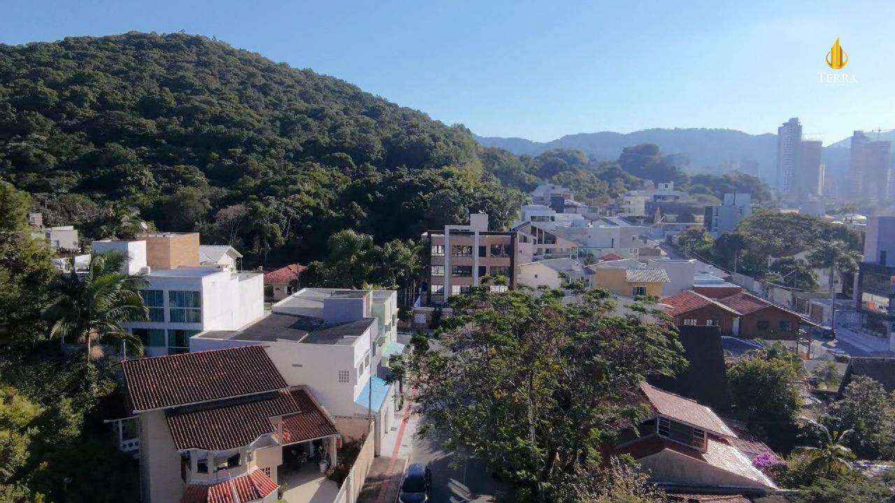 Edifício Amores Garden Apartamento com 2 quartos, Praia dos Amores: 