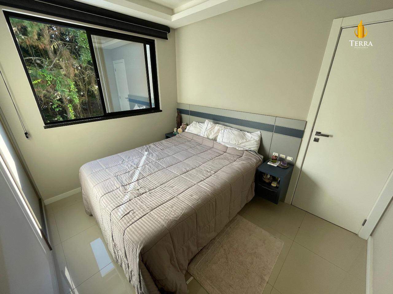 Edifício Amores Garden Apartamento com 2 quartos, Praia dos Amores: 