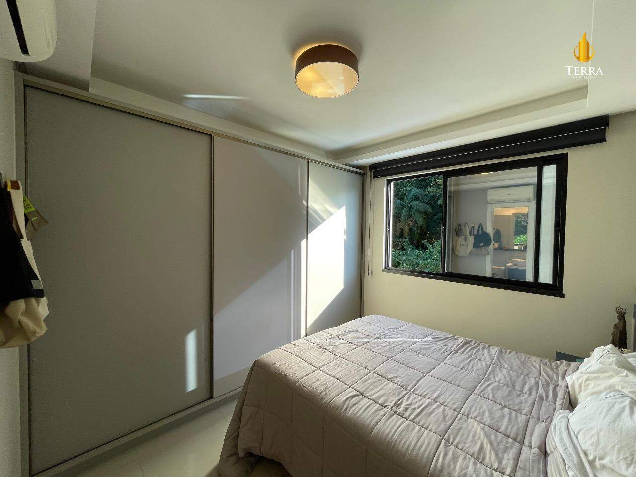Edifício Amores Garden Apartamento com 2 quartos, Praia dos Amores: 