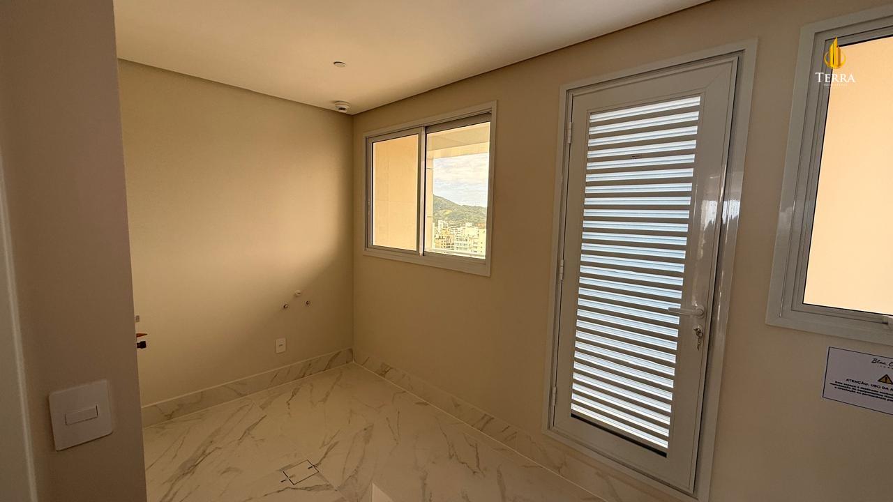 Edifício Blue Coast Apartamento com 3 quartos, Pioneiros: 