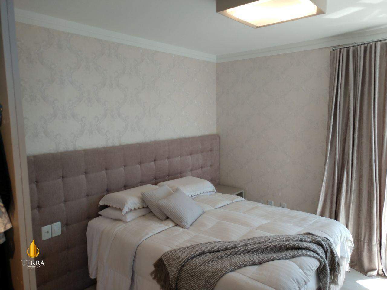 Edifício Blue Ocean Residence Apartamento com 3 quartos, Centro: 