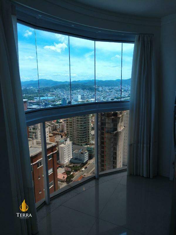 Edifício Blue Ocean Residence Apartamento com 3 quartos, Centro: