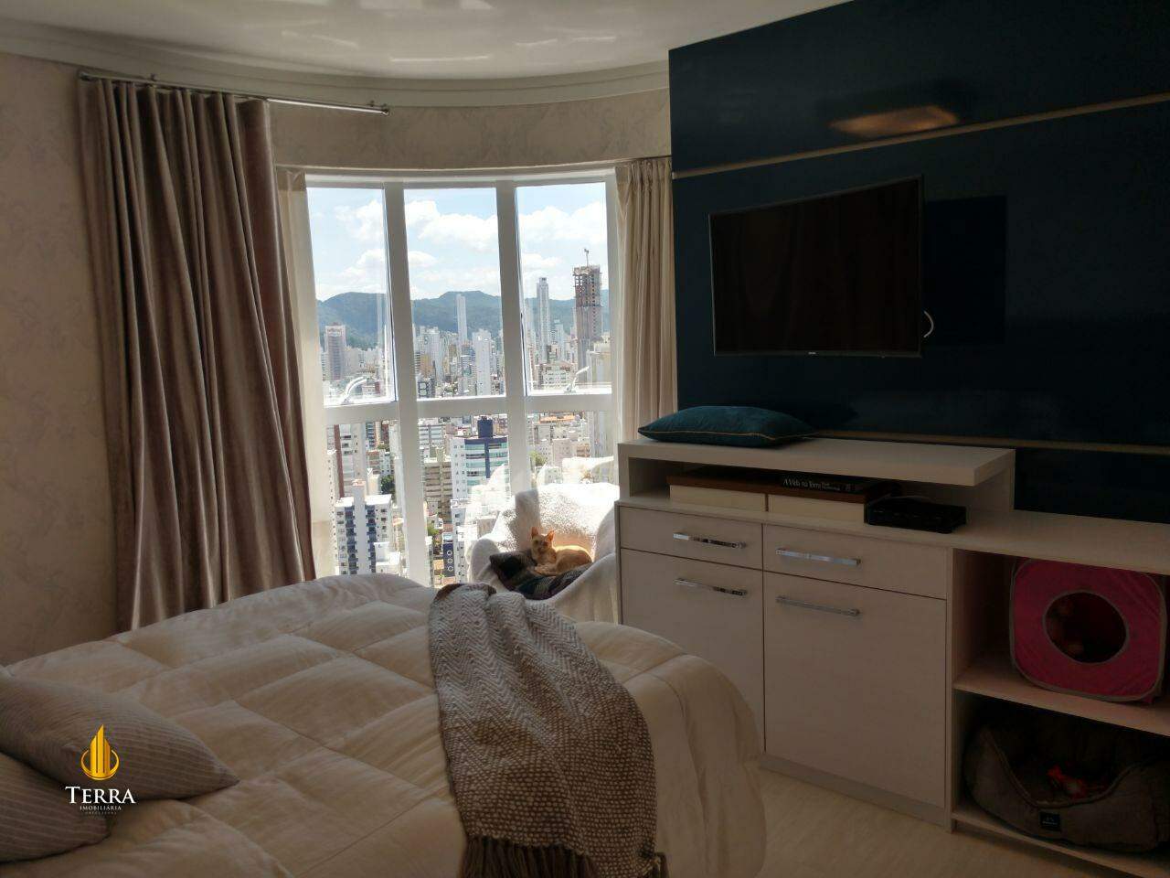 Edifício Blue Ocean Residence Apartamento com 3 quartos, Centro: 
