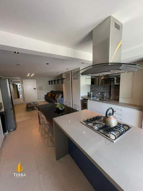 Emerald Apartamento com 2 quartos, Praia Brava: 