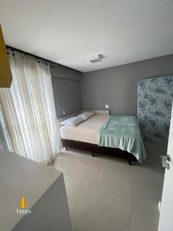 Emerald Apartamento com 2 quartos, Praia Brava: 