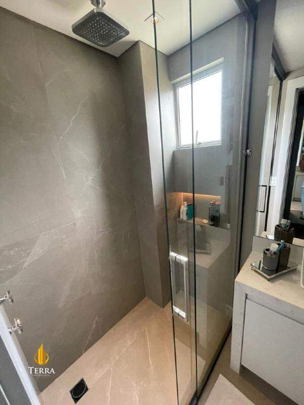 Emerald Apartamento com 2 quartos, Praia Brava: 