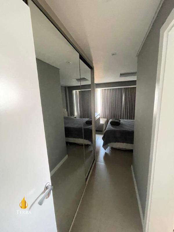 Emerald Apartamento com 2 quartos, Praia Brava: 