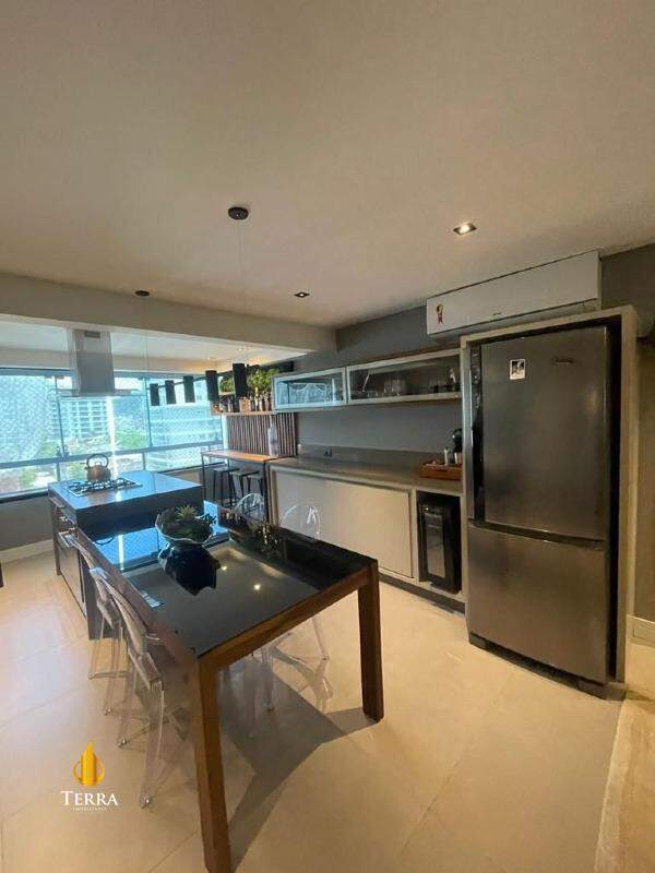 Emerald Apartamento com 2 quartos, Praia Brava: 