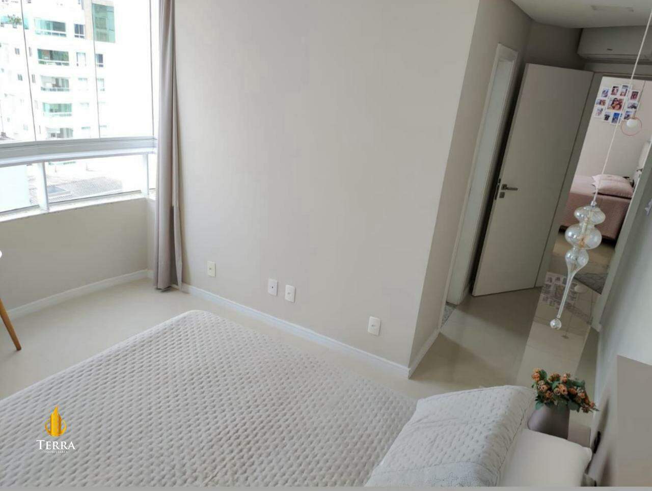 Edifício Cadillac Tower Apartamento com 3 quartos, Centro: 