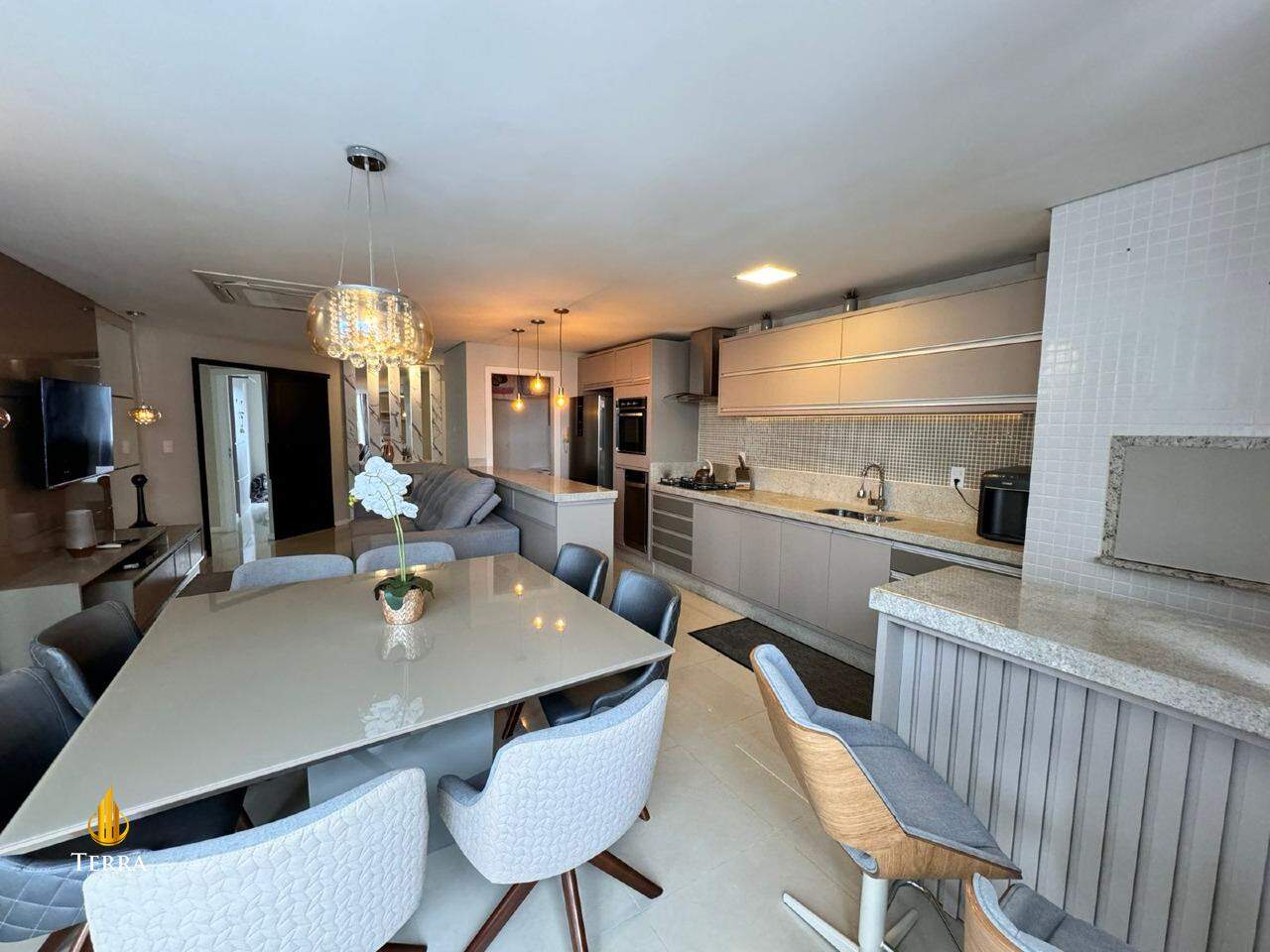 Edifício Cadillac Tower Apartamento com 3 quartos, Centro: