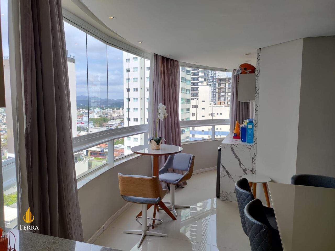 Edifício Cadillac Tower Apartamento com 3 quartos, Centro: