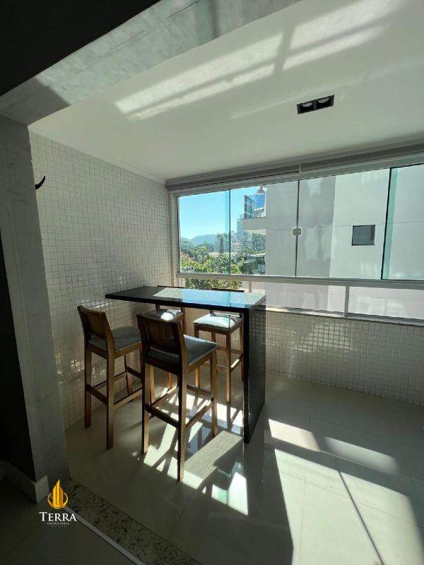 Emerald Apartamento com 2 quartos, Praia Brava: 