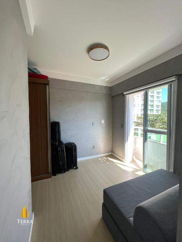 Emerald Apartamento com 2 quartos, Praia Brava: 