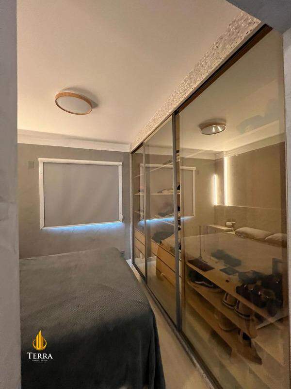 Emerald Apartamento com 2 quartos, Praia Brava: 