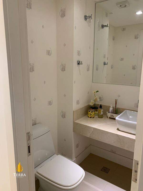 Acqua Residence Apartamento com 3 quartos, Centro: 
