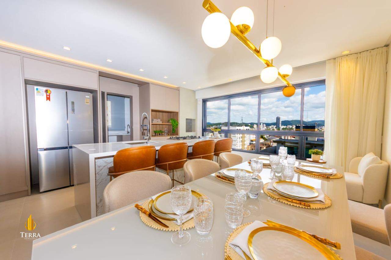 Edifício Venetian Apartamento com 3 quartos, Centro: 