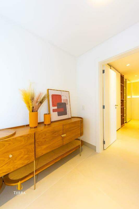 Edifício Venetian Apartamento com 3 quartos, Centro: 