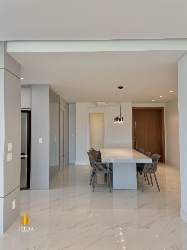 Marina Beach Towers Apartamento com 3 quartos, Centro: