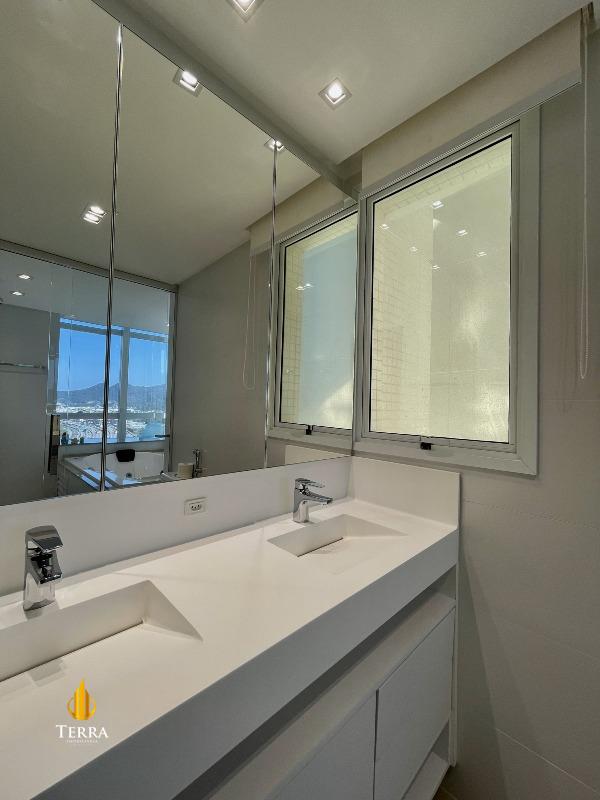 Marina Beach Towers Apartamento com 3 quartos, Centro: