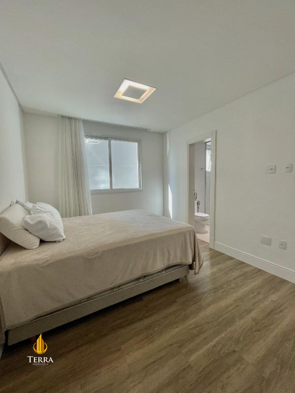 Marina Beach Towers Apartamento com 3 quartos, Centro: