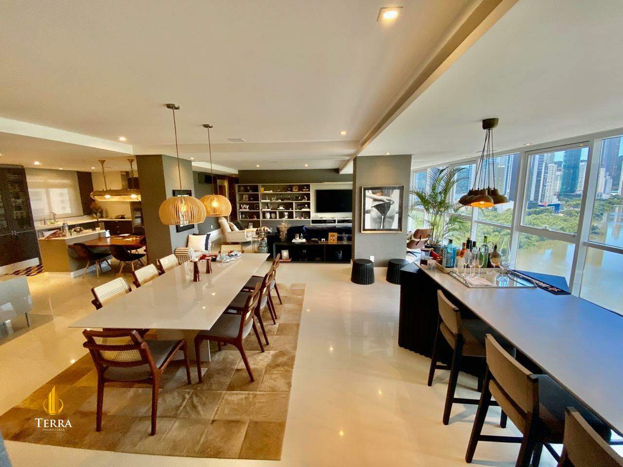 Marina Beach Towers Apartamento com 4 quartos, Centro: 