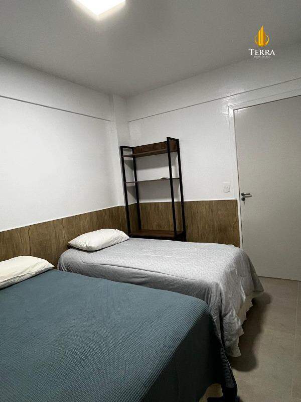 Edifício Portal Residence Apartamento com 2 quartos, Centro: 