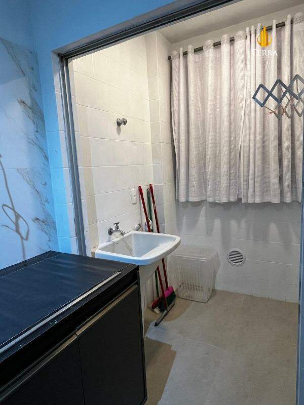 Edifício Portal Residence Apartamento com 2 quartos, Centro: 