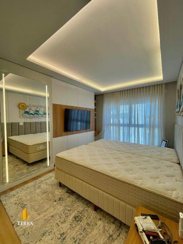Le Blanc Praia Brava Apartamento com 3 quartos, Praia Brava: 