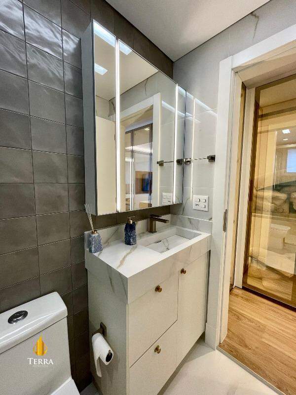 Le Blanc Praia Brava Apartamento com 3 quartos, Praia Brava: 