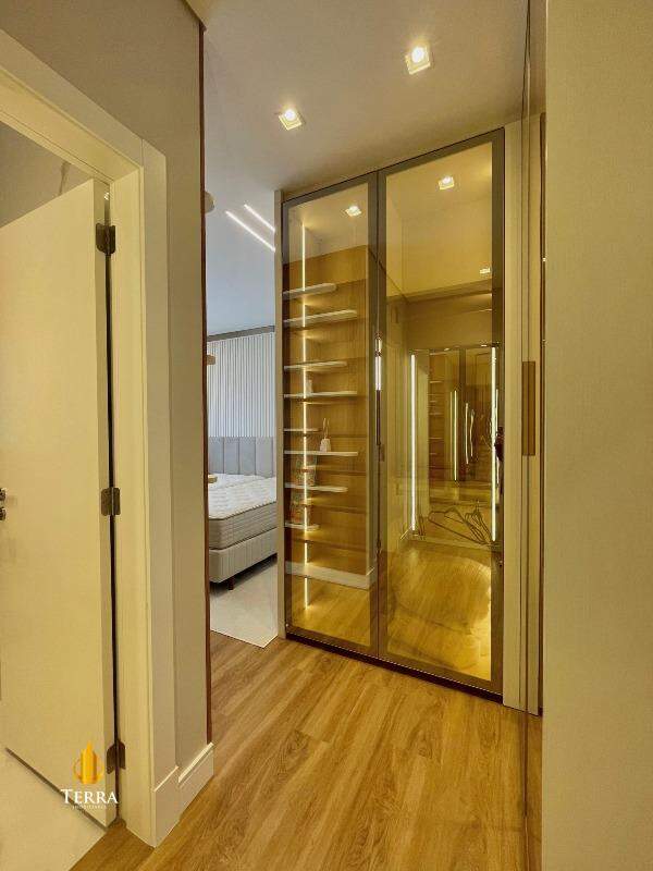 Le Blanc Praia Brava Apartamento com 3 quartos, Praia Brava: 