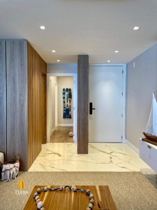 Le Blanc Praia Brava Apartamento com 3 quartos, Praia Brava: 