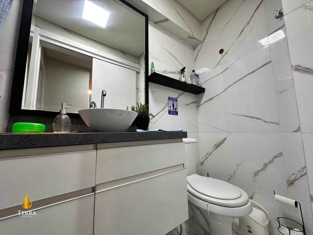 Edifício Acácias Apartamento com 2 quartos, Centro: 