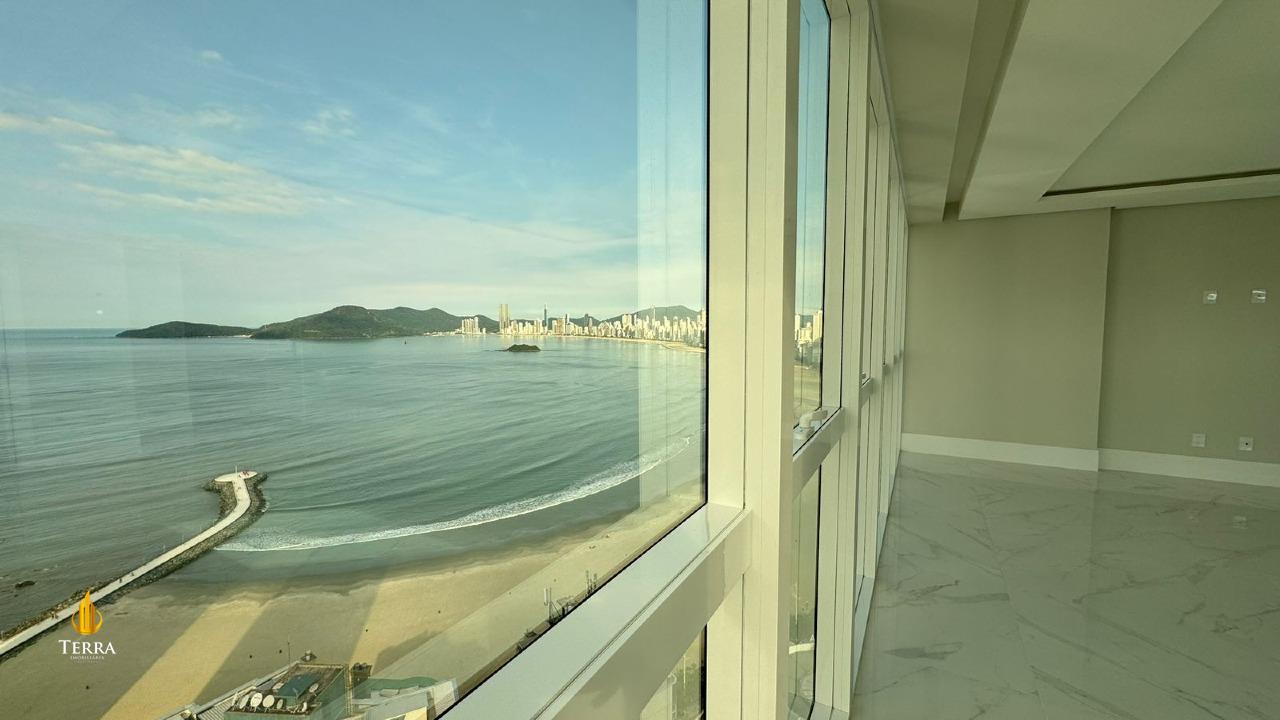 Skyline Tower Apartamento com 4 quartos, Pioneiros: