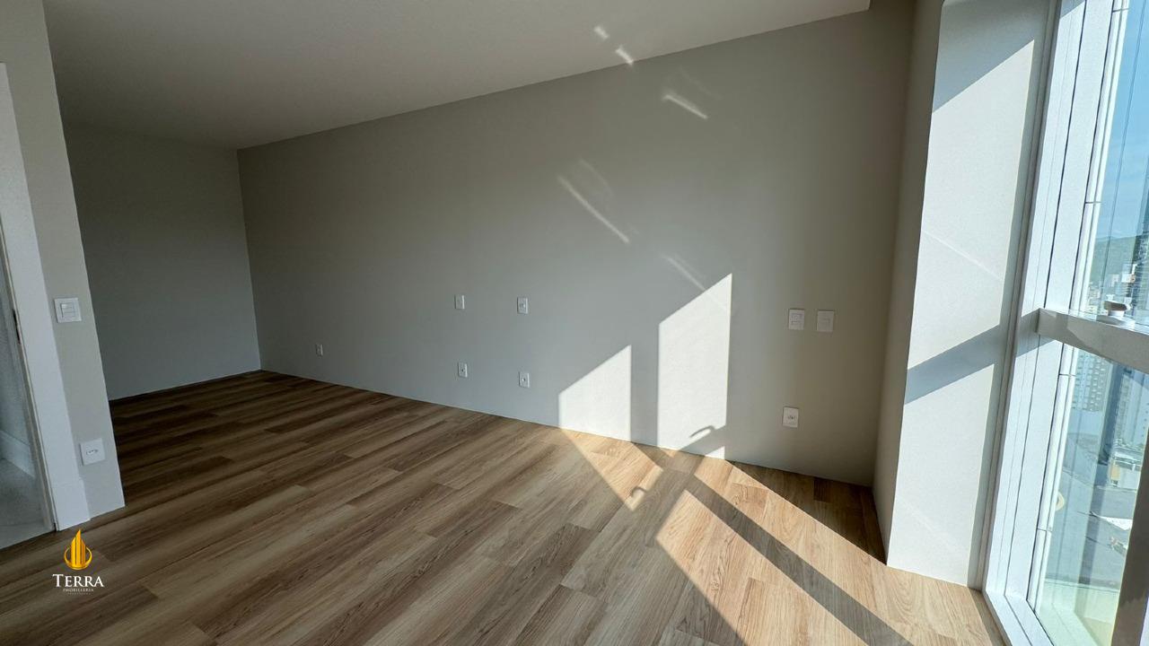 Skyline Tower Apartamento com 4 quartos, Pioneiros: