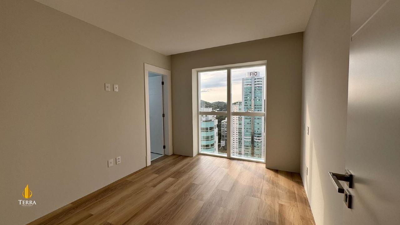 Skyline Tower Apartamento com 4 quartos, Pioneiros: