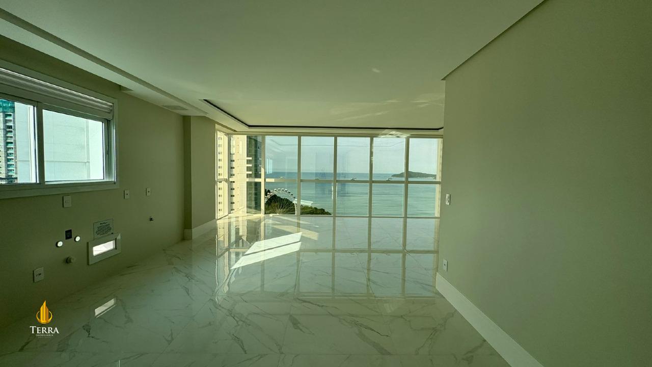 Skyline Tower Apartamento com 4 quartos, Pioneiros: