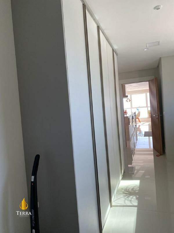 Edifício Epic Tower Apartamento com 4 quartos, Centro: 
