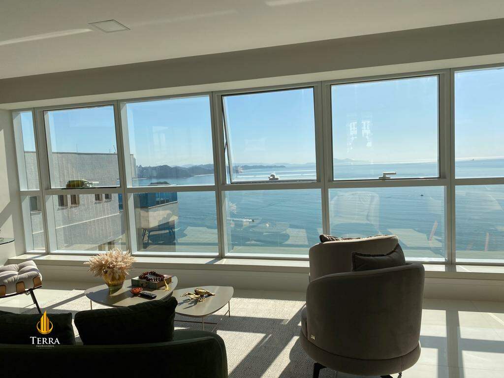 Edifício Epic Tower Apartamento com 4 quartos, Centro: 