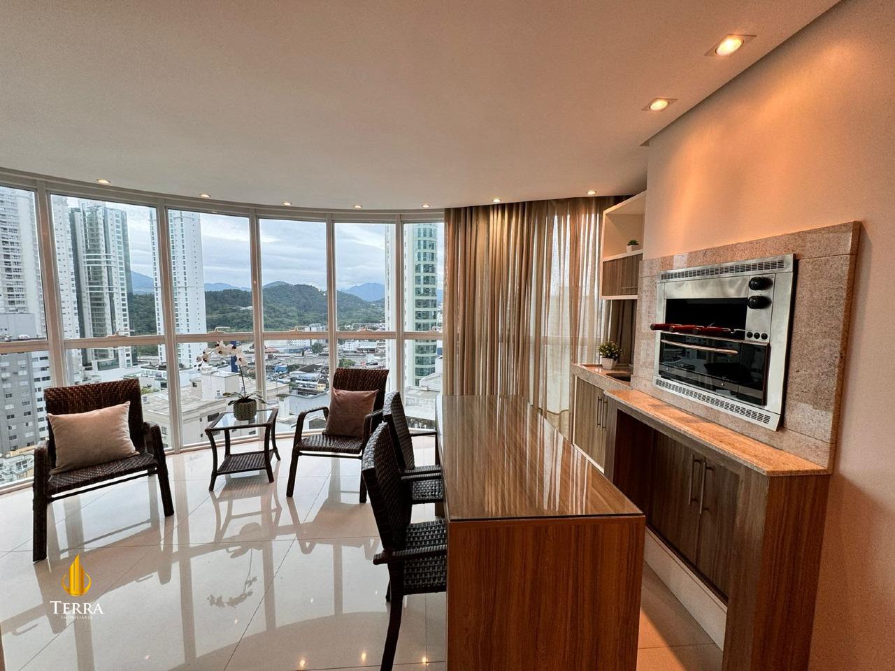 Le Majestic Residence Apartamento com 3 quartos, Centro: