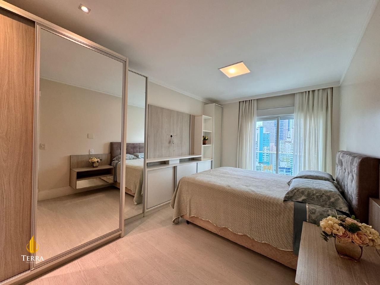Le Majestic Residence Apartamento com 3 quartos, Centro: