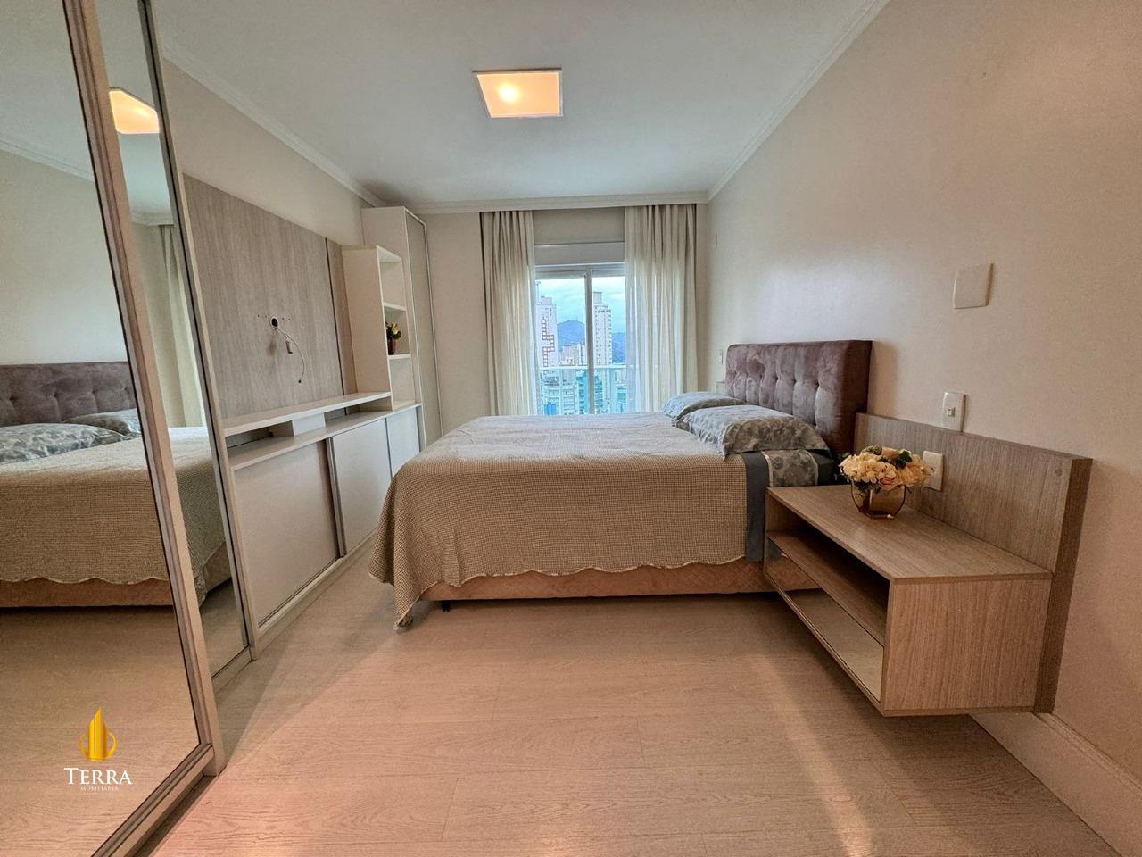 Le Majestic Residence Apartamento com 3 quartos, Centro: