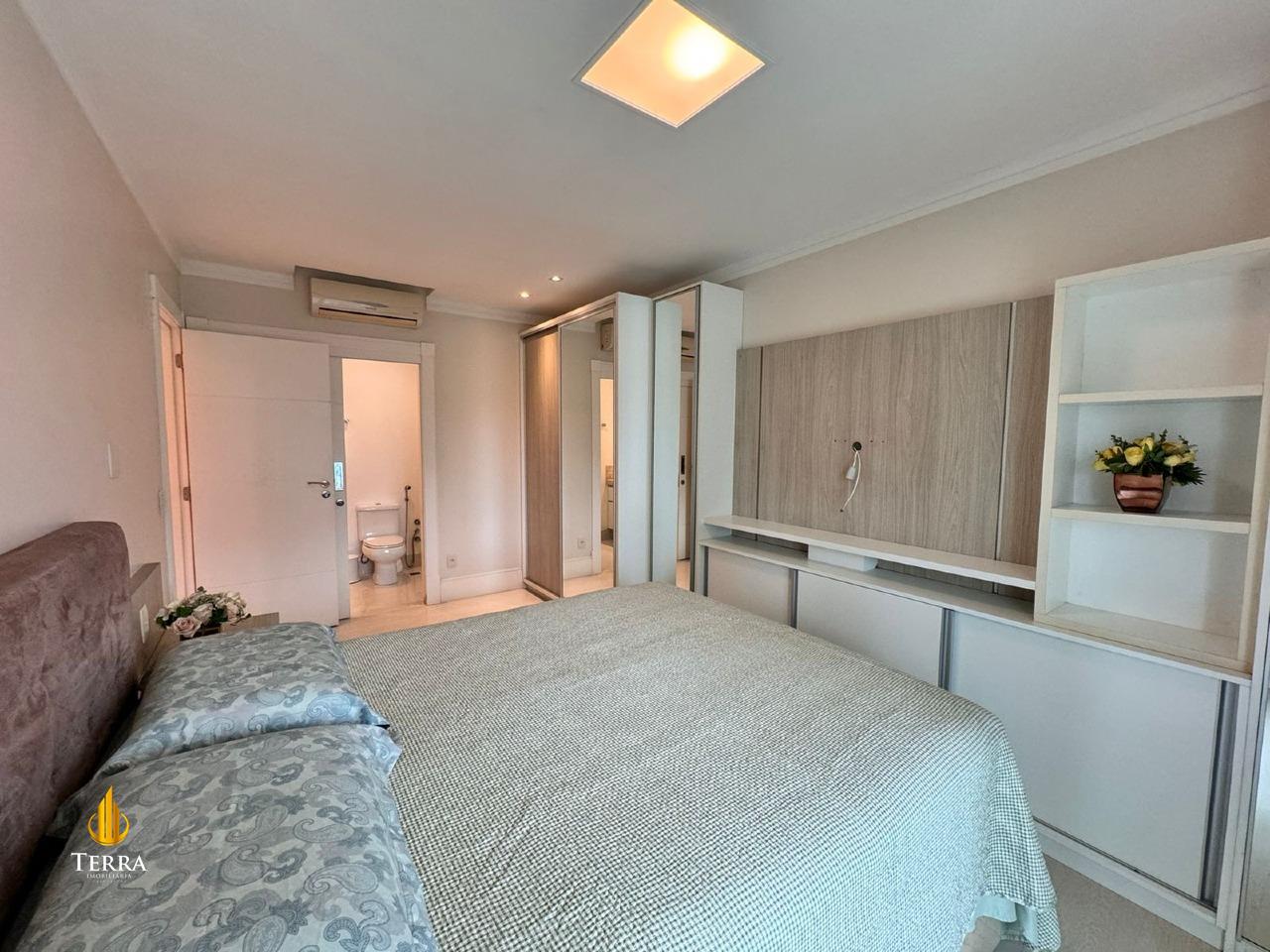 Le Majestic Residence Apartamento com 3 quartos, Centro: