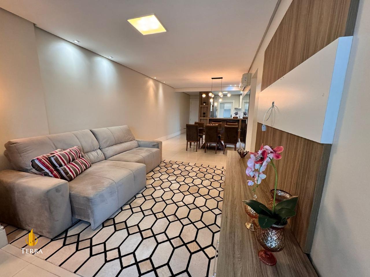 Le Majestic Residence Apartamento com 3 quartos, Centro: