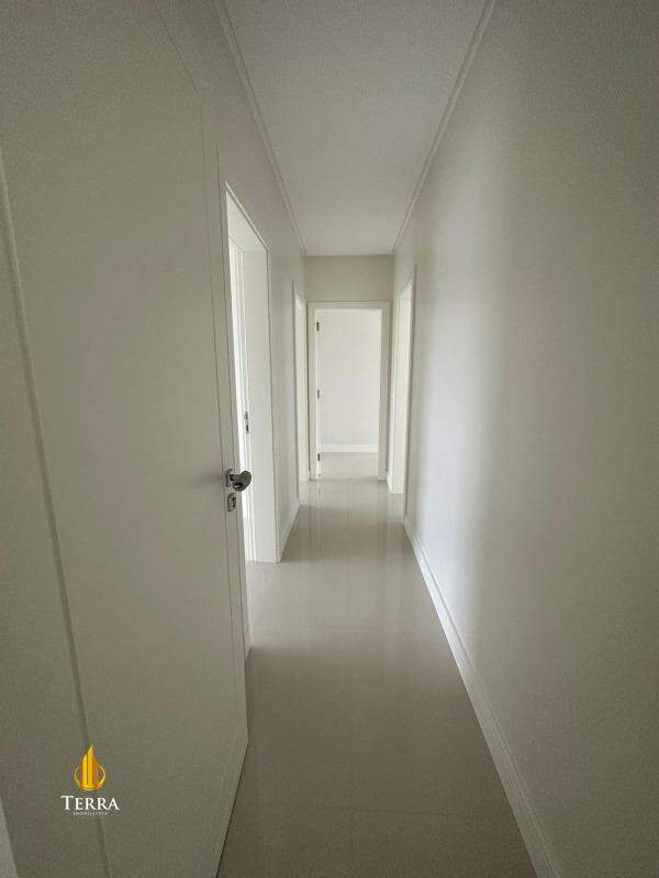 Morada Ilhas Marianas Apartamento com 4 quartos, Centro: 