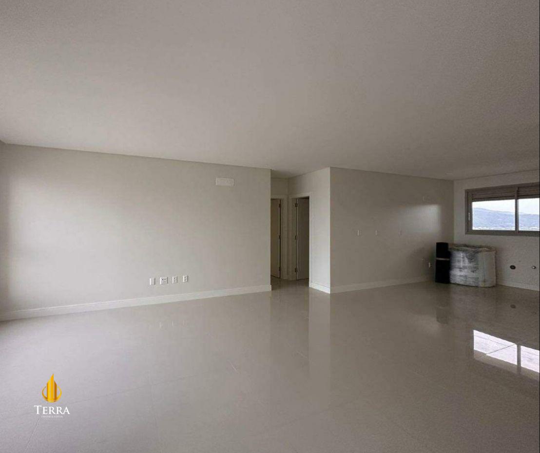 Morada Ilhas Marianas Apartamento com 4 quartos, Centro: 